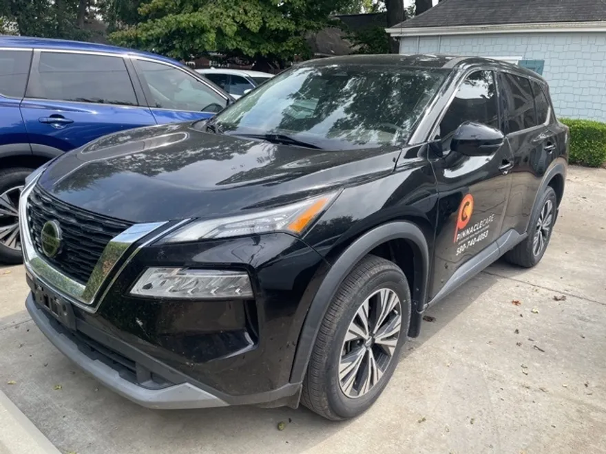 2021 Nissan Rogue SV photo 1