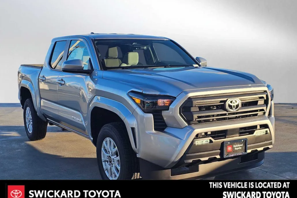 2024 Toyota Tacoma SR5 Double Cab photo 1