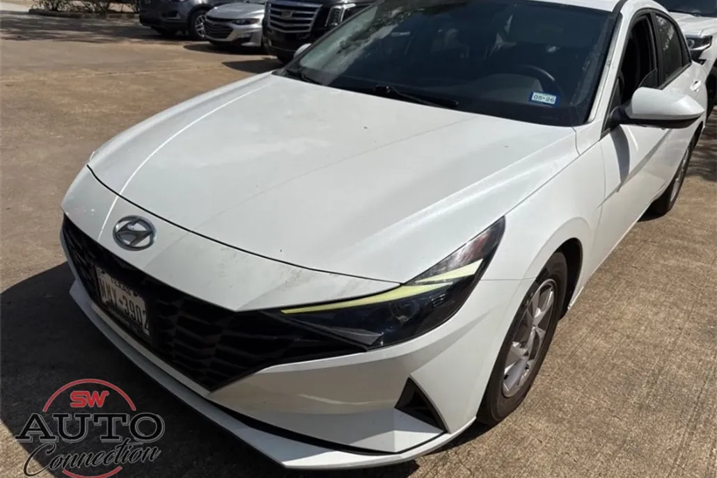 2021 Hyundai Elantra SE photo 1