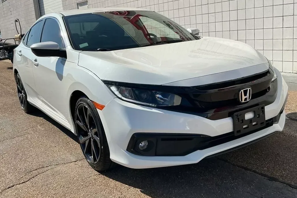 2021 Honda Civic Sport photo 1