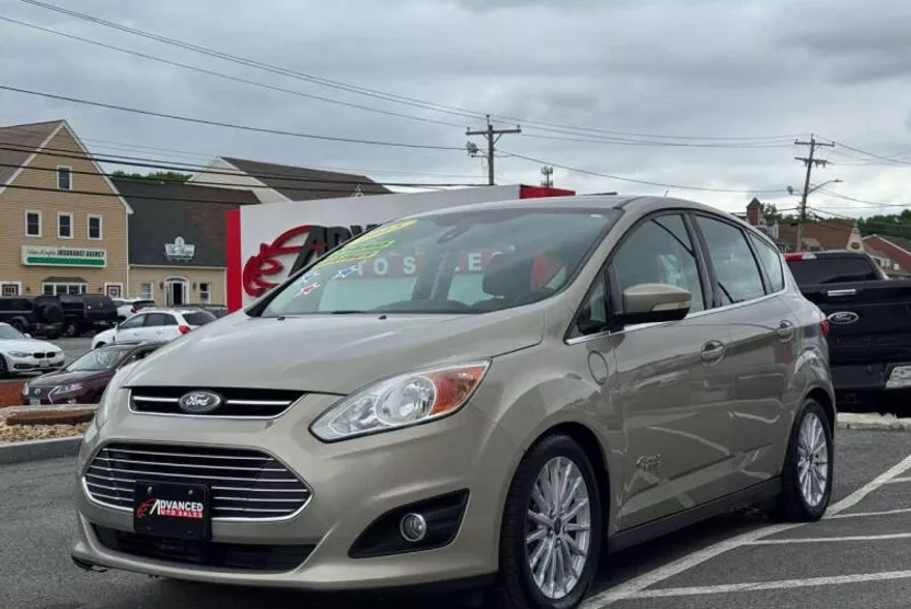 2015 Ford C-Max SEL photo 1