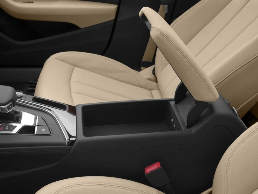 2018 Audi A4 2.0T Premium Plus Quattro photo 1