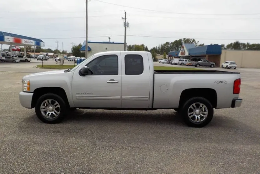 2011 Chevrolet Silverado 1500 Work Truck photo 1