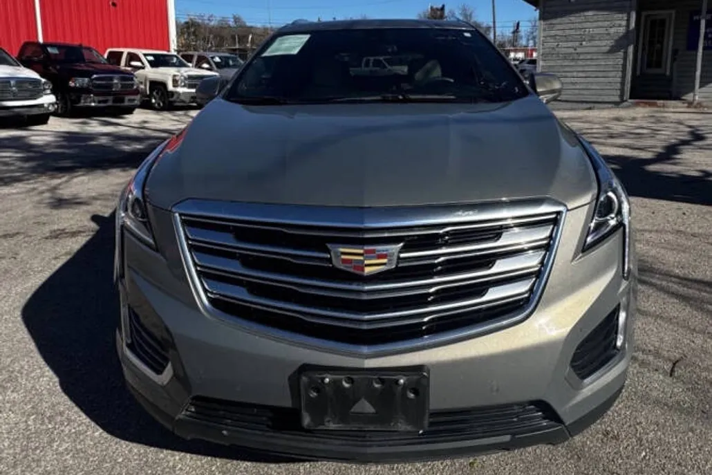 2017 Cadillac XT5 Luxury photo 1