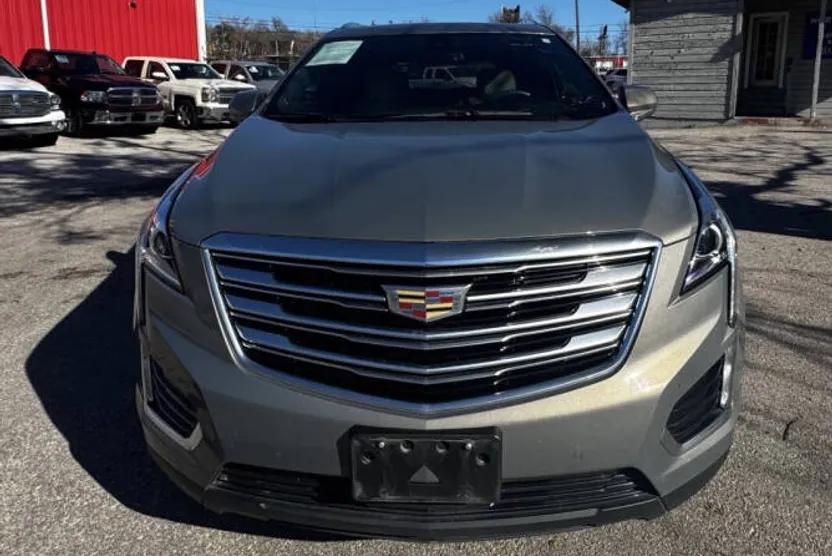 2017 Cadillac XT5 Luxury photo 1