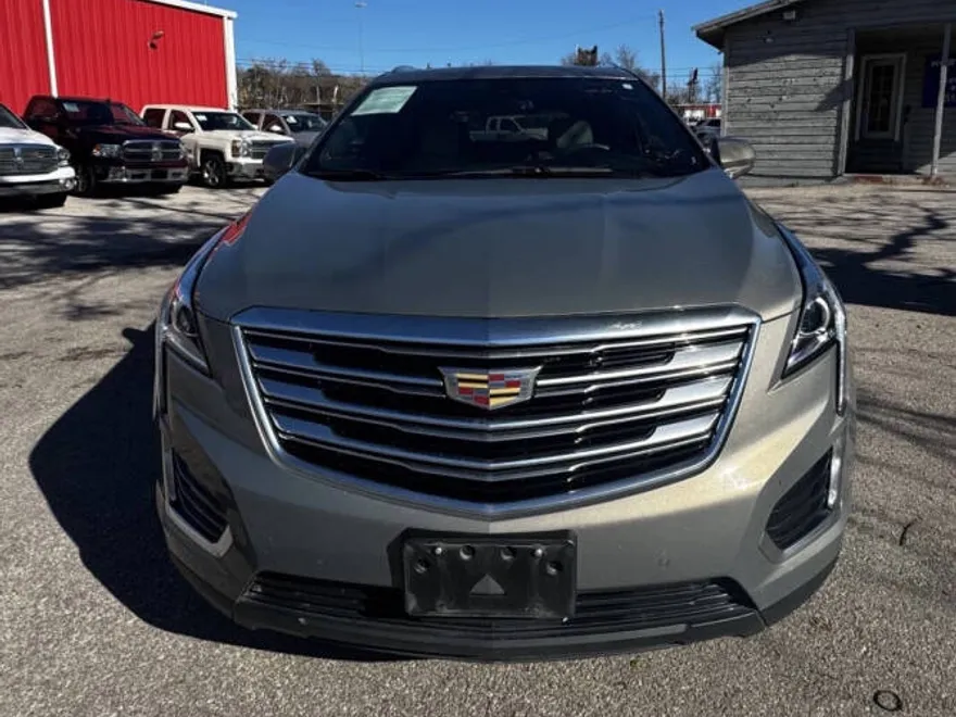 2017 Cadillac XT5 Luxury photo 1