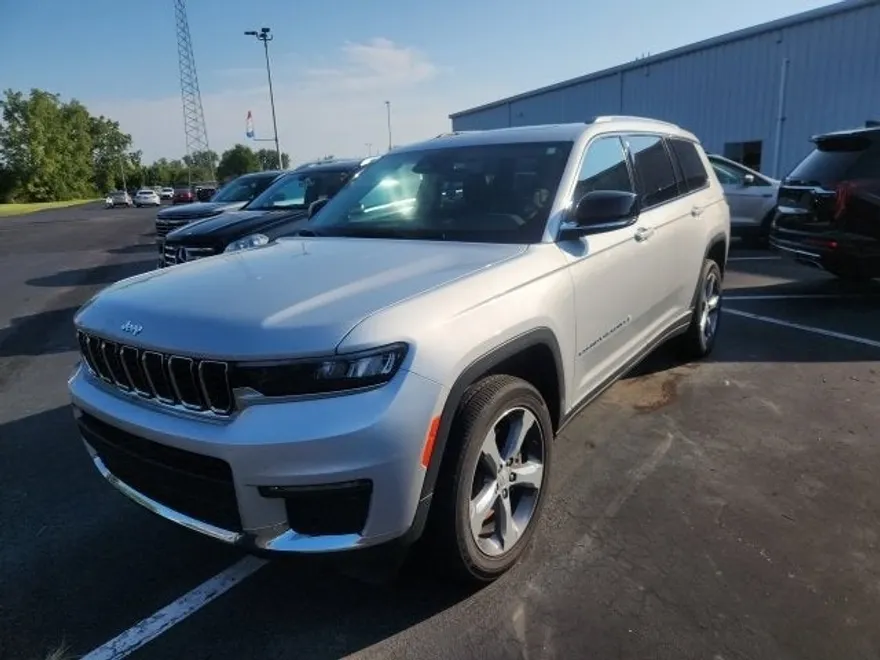 2022 Jeep Grand Cherokee Limited photo 1