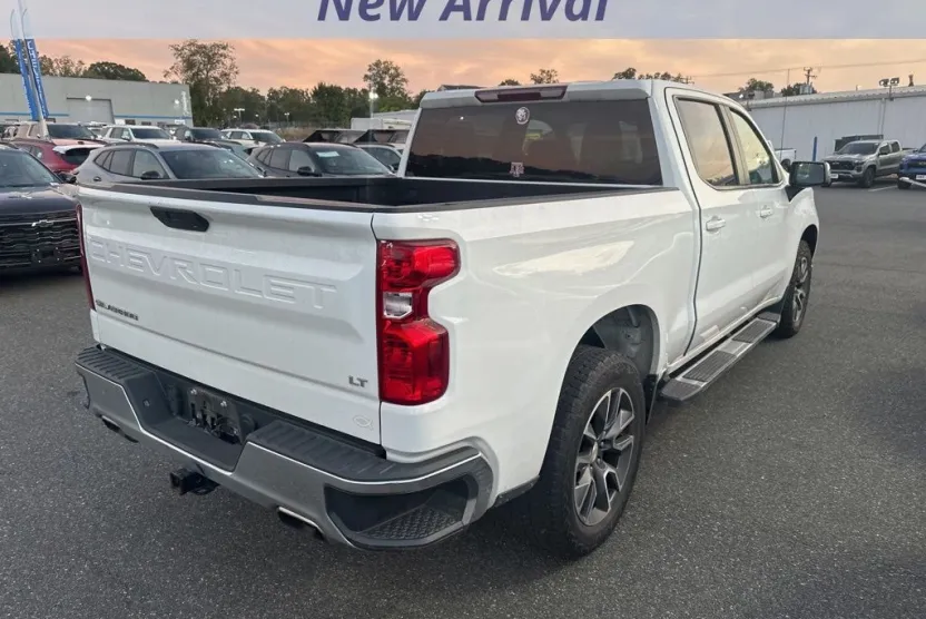 2021 Chevrolet Silverado 1500 LT Z71 photo 1