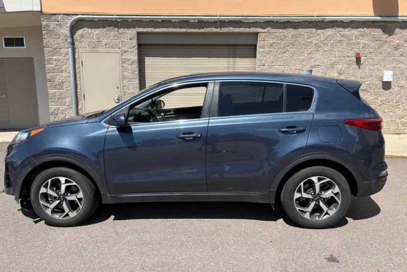 2022 Kia Sportage LX photo 1