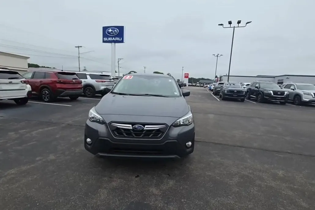 2023 Subaru Crosstrek Premium photo 1