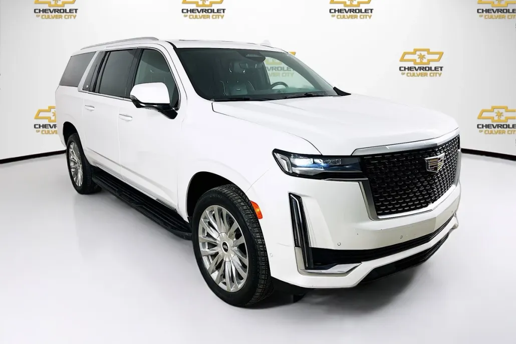 2022 Cadillac Escalade ESV Premium Luxury photo 1