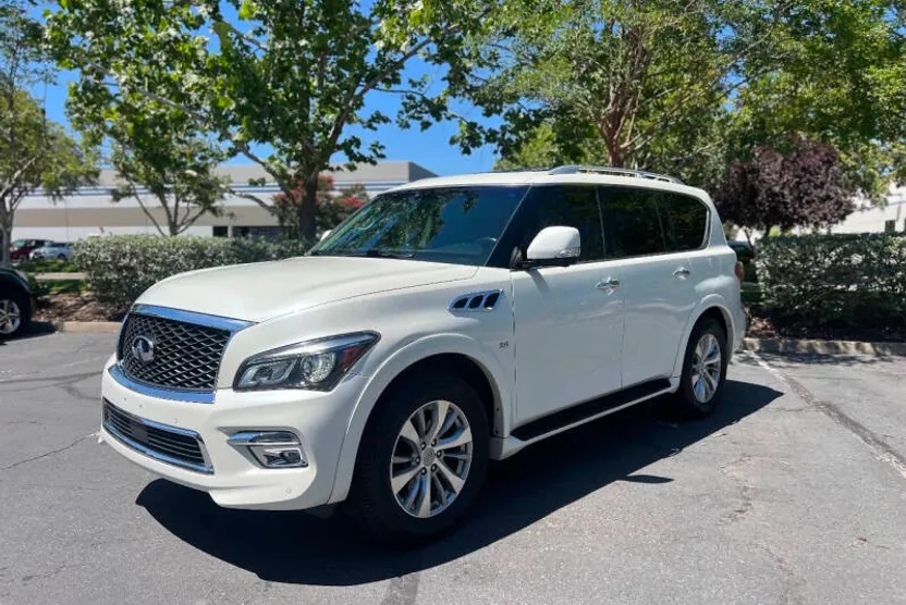 2016 Infiniti QX80 photo 1