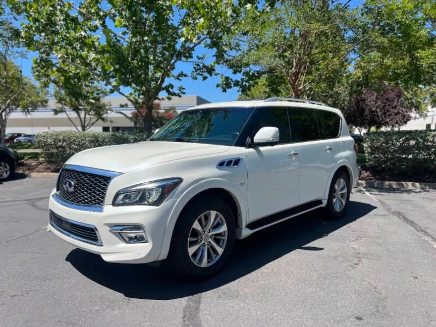 2016 Infiniti QX80 photo 1
