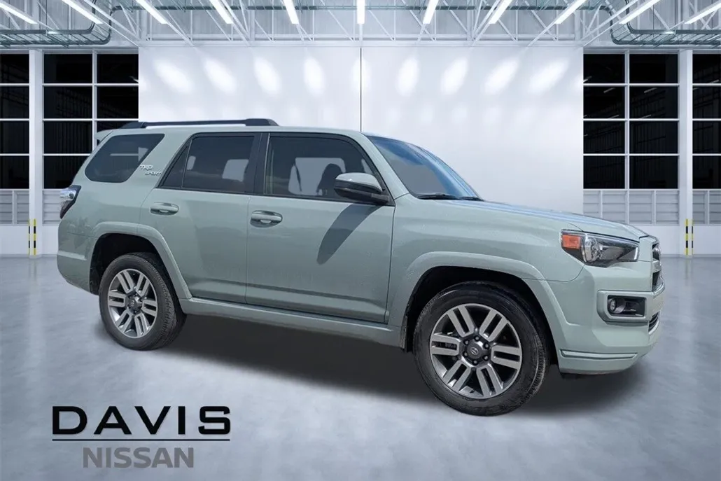 2022 Toyota 4Runner TRD Sport photo 1