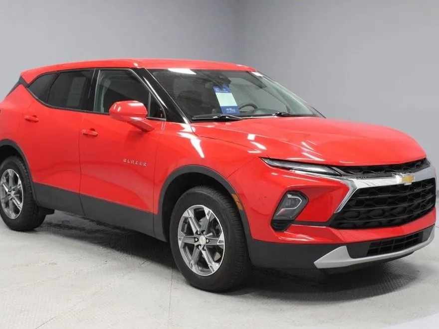 2023 Chevrolet Blazer 2LT photo 1