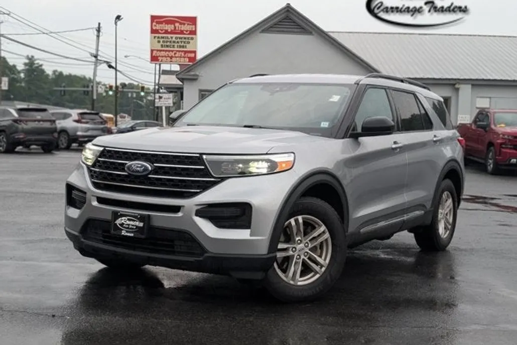 2021 Ford Explorer XLT photo 1
