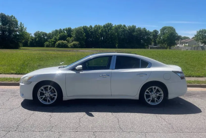 2012 Nissan Maxima S photo 1