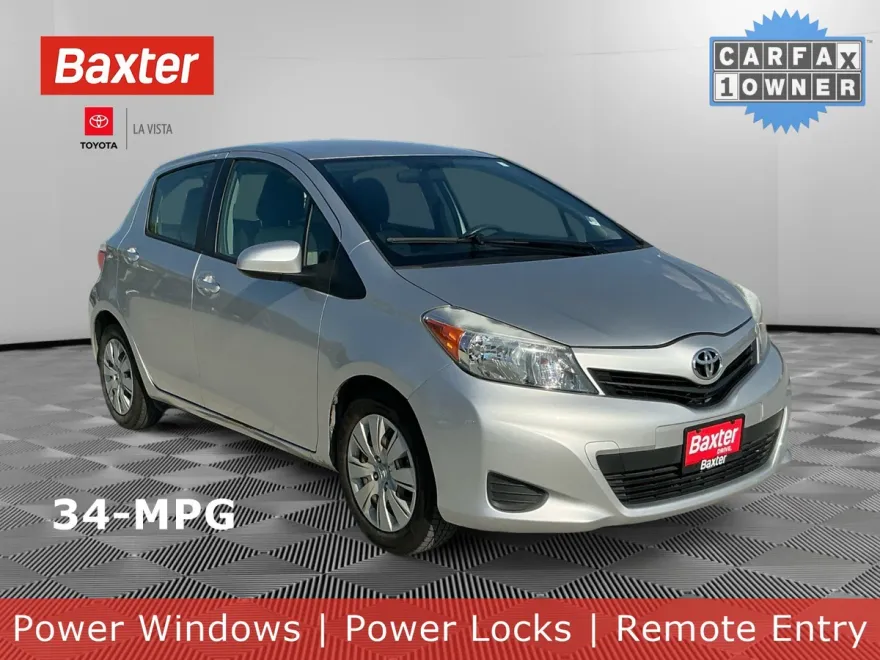 2012 Toyota Yaris LE photo 1