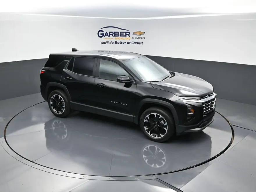 2026 Chevrolet Equinox LT photo 1