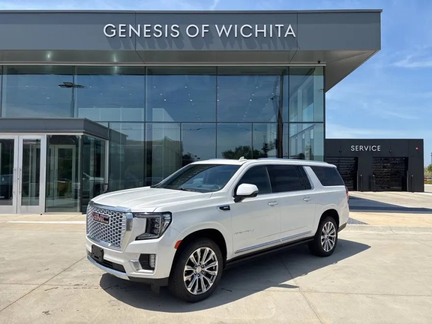 2022 Gmc Yukon XL Denali photo 1