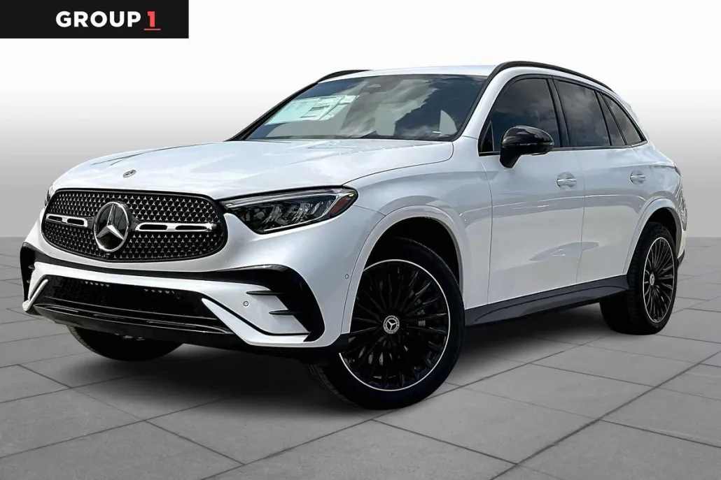 2025 Mercedes Benz GLC 300 photo 1