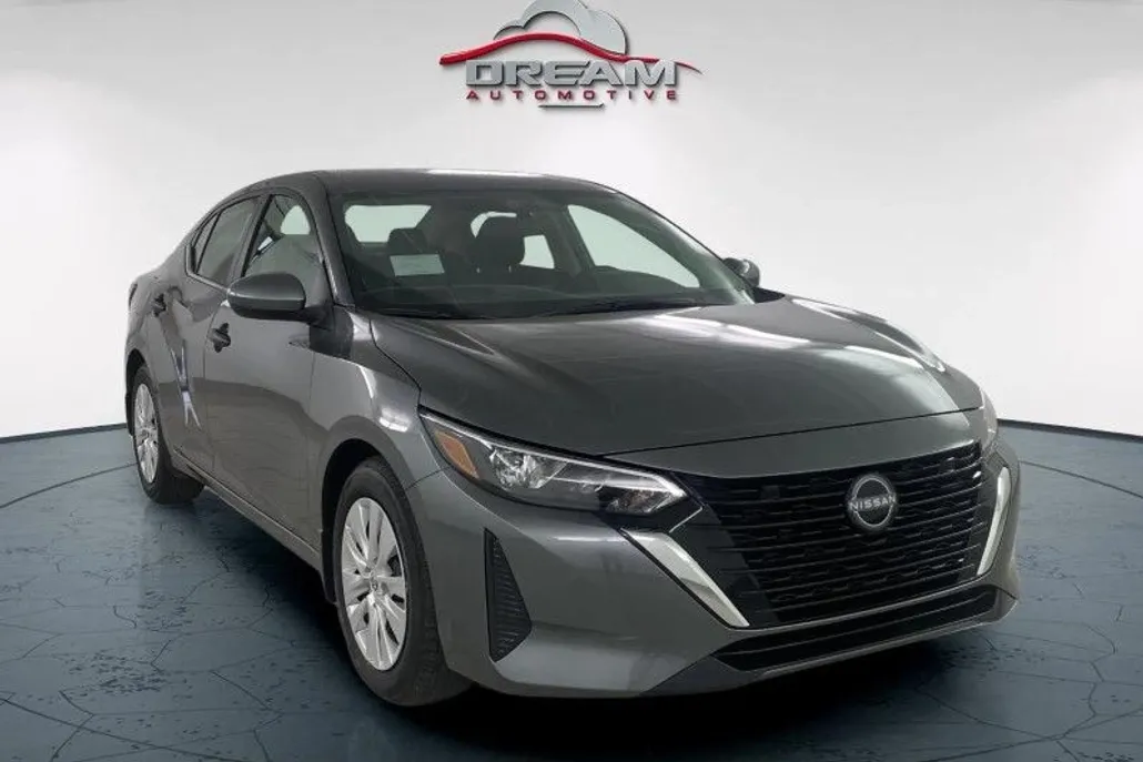 2025 Nissan Sentra S photo 1