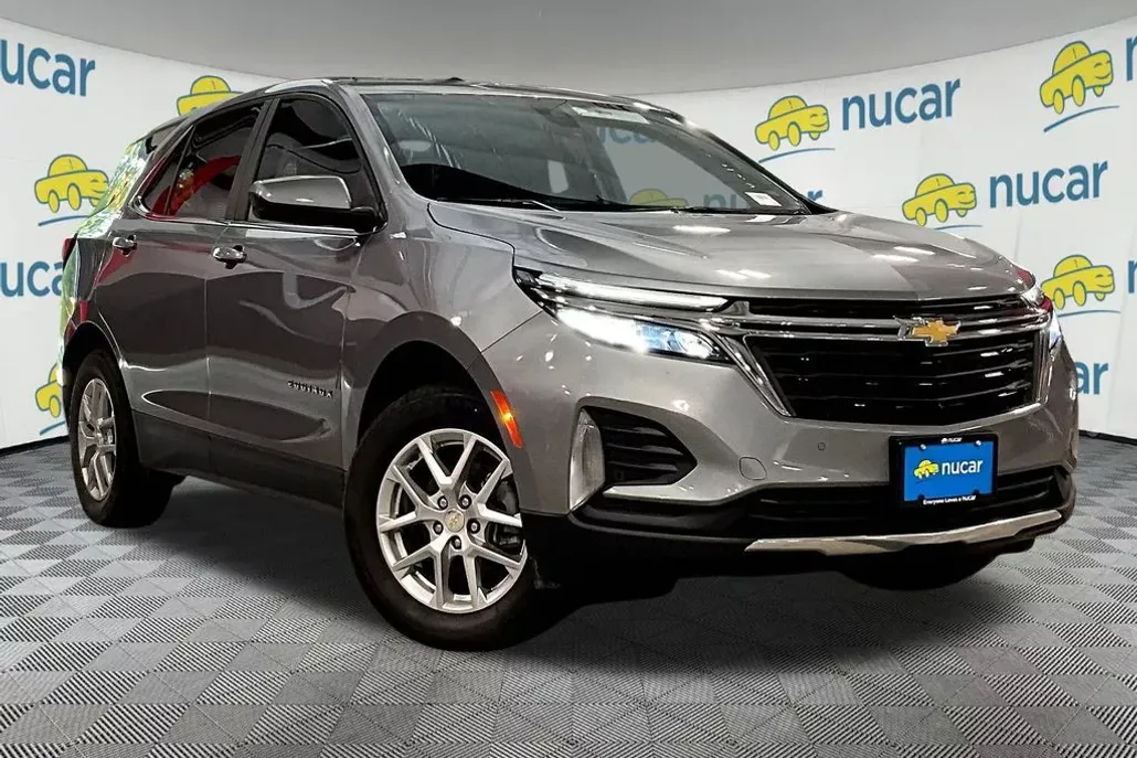 2023 Chevrolet Equinox LT photo 1