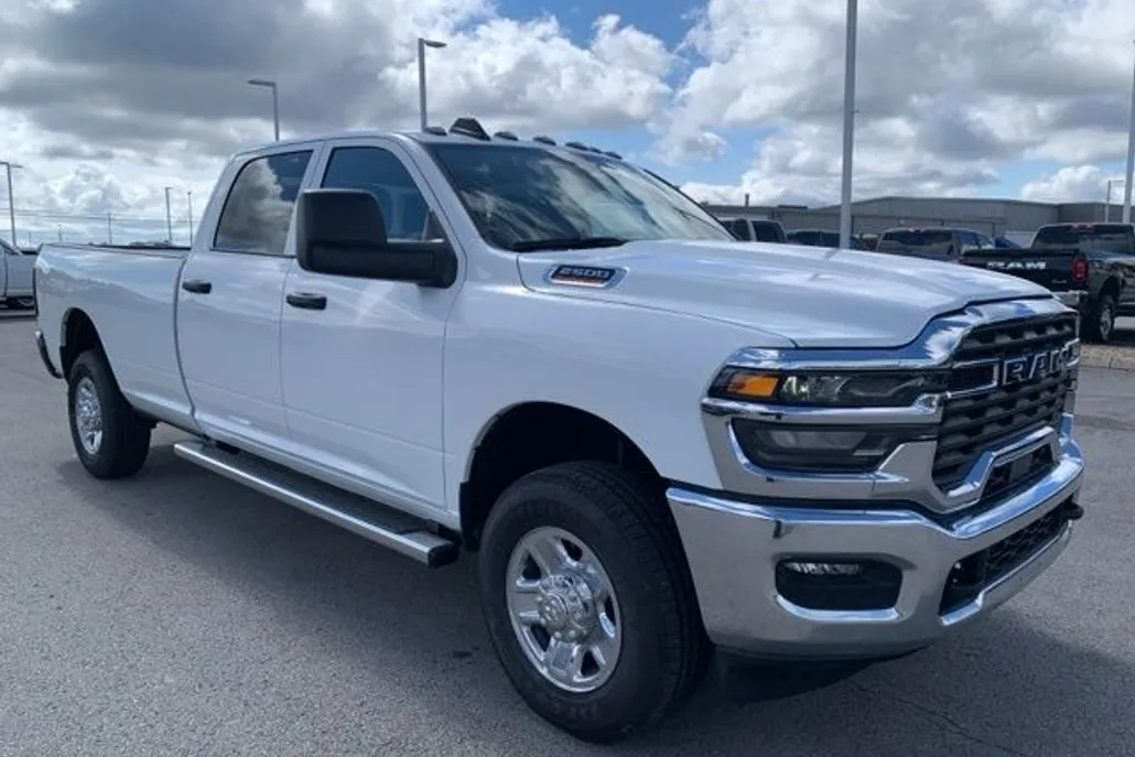 2025 Ram 2500 Tradesman photo 1