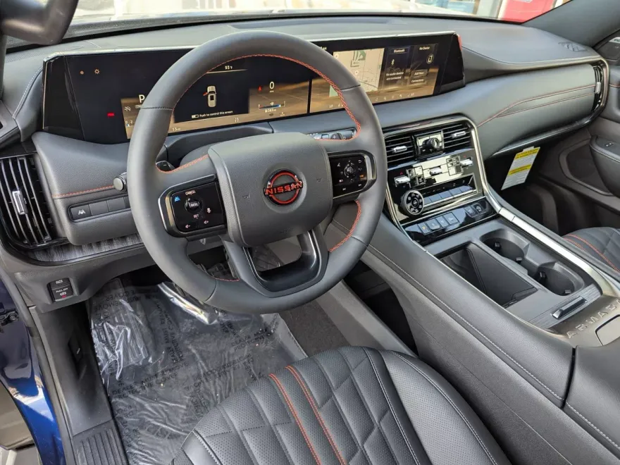 2025 Nissan Armada photo 1