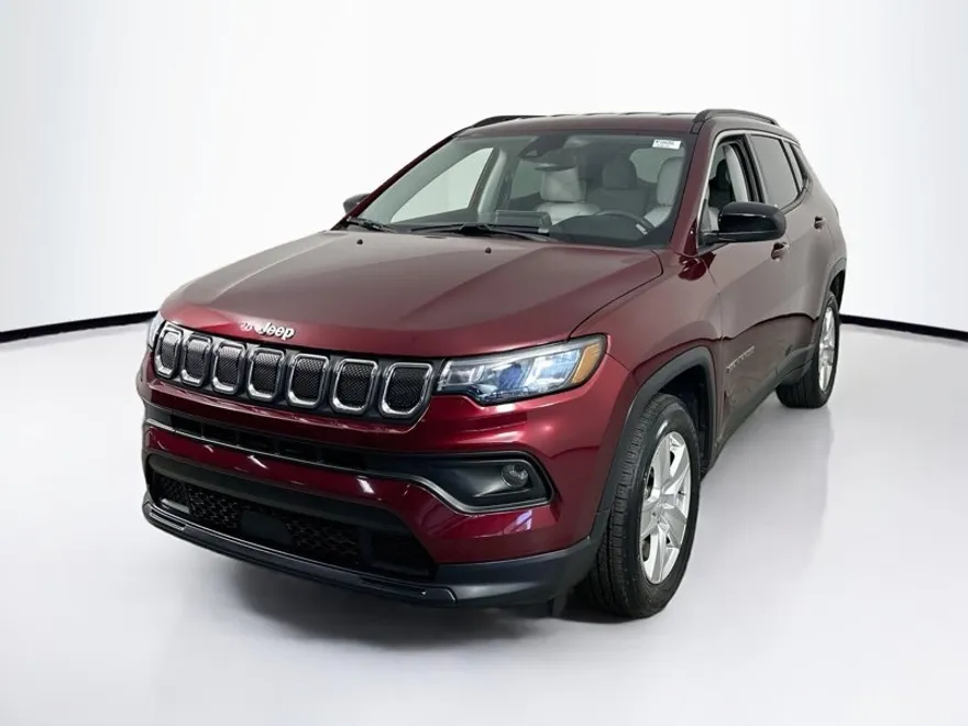 2022 Jeep Compass Latitude photo 1