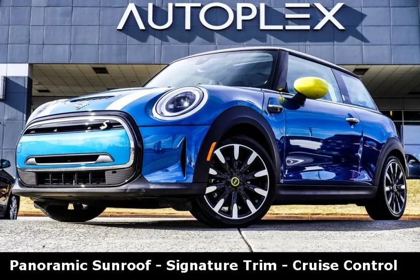2024 Mini Cooper SE Hardtop 2 Door photo 1