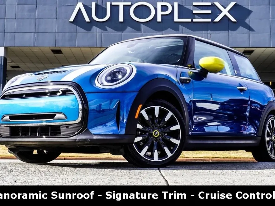 2024 Mini Cooper SE Hardtop 2 Door photo 1