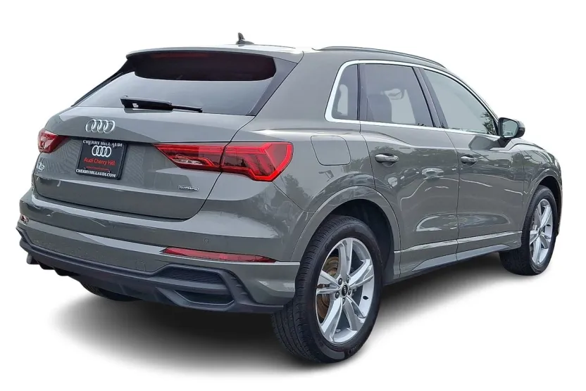 2024 Audi Q3 S line Premium Plus photo 1