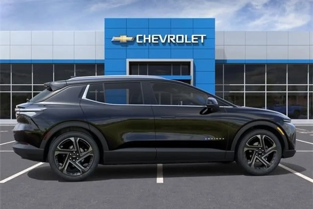 2026 Chevrolet Equinox EV 1LT photo 1