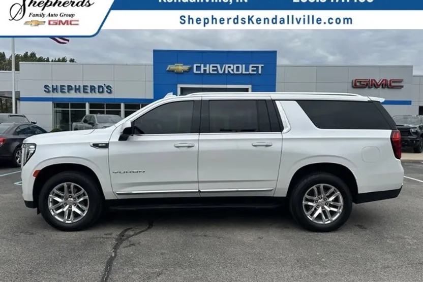 2023 Gmc Yukon XL SLT photo 1