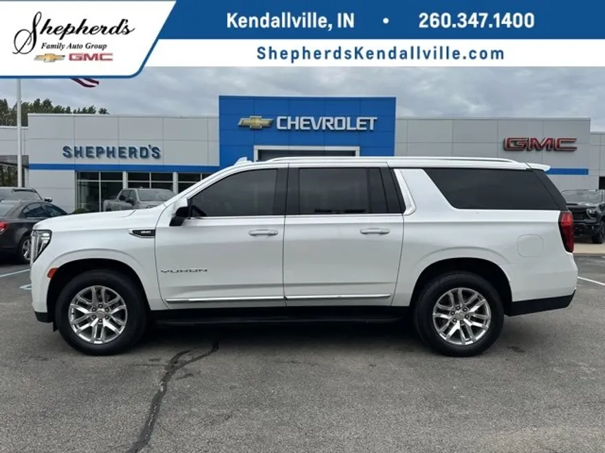 2023 Gmc Yukon XL SLT photo 1