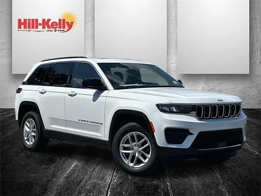 2025 Jeep Grand Cherokee Laredo Altitude photo 1