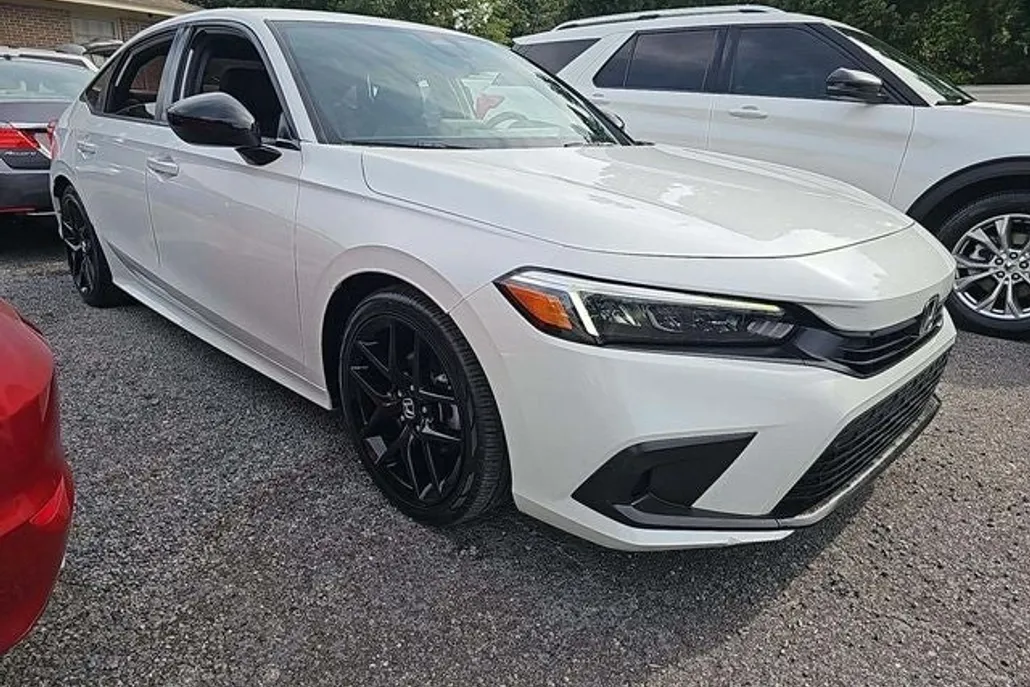 2022 Honda Civic Sport photo 1
