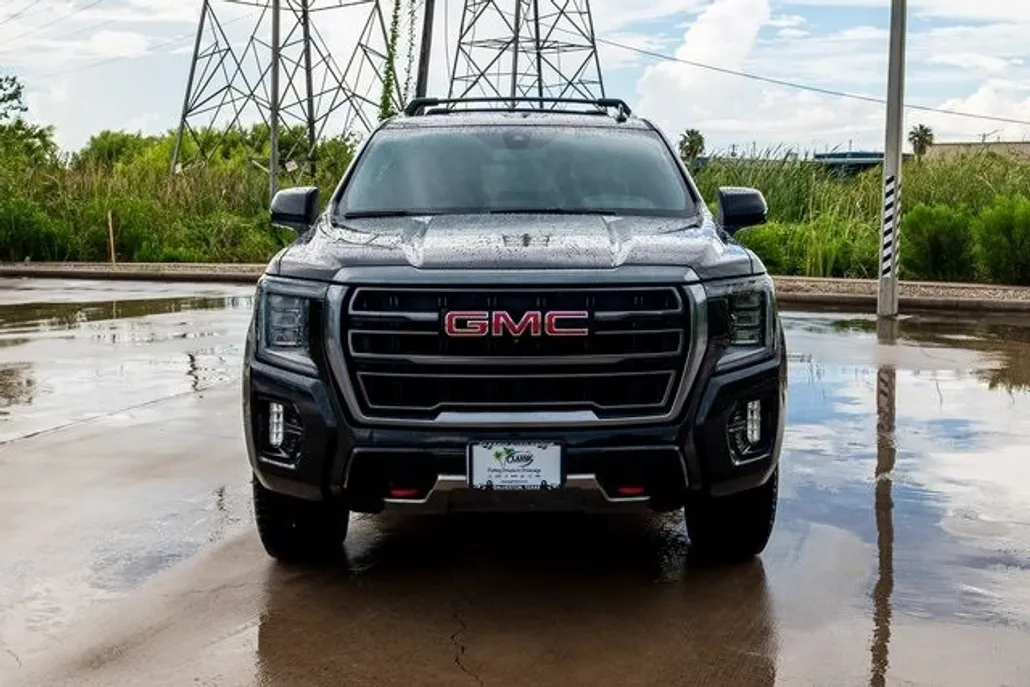2021 Gmc Yukon XL AT4 photo 1