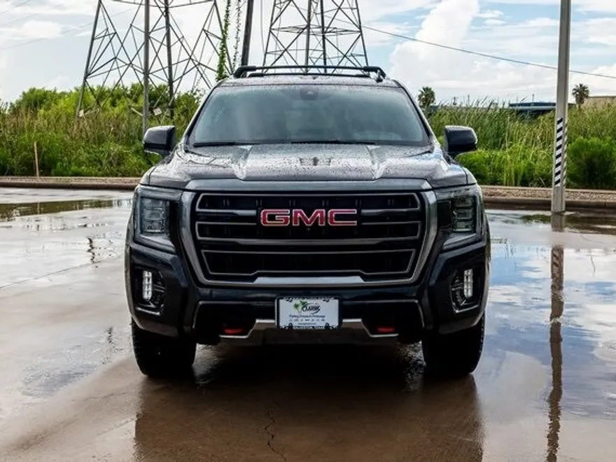 2021 Gmc Yukon XL AT4 photo 1