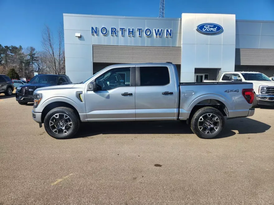 2025 Ford F-150 STX photo 1