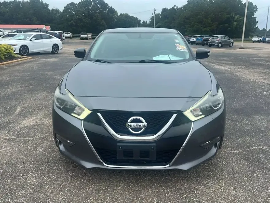 2018 Nissan Maxima SV photo 1