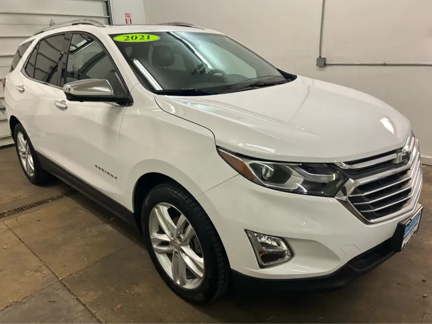 2021 Chevrolet Equinox Premier photo 1