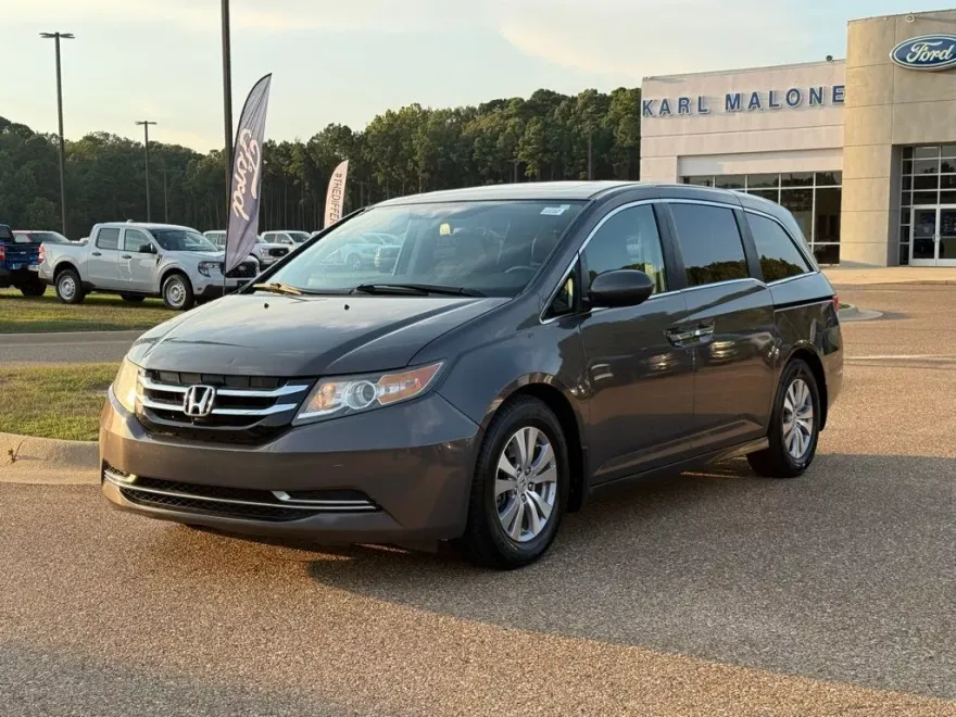 2016 Honda Odyssey EX-L photo 1