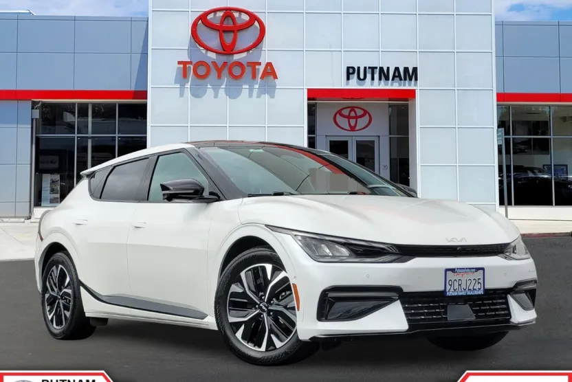 2022 Kia EV6 GT-Line photo 1