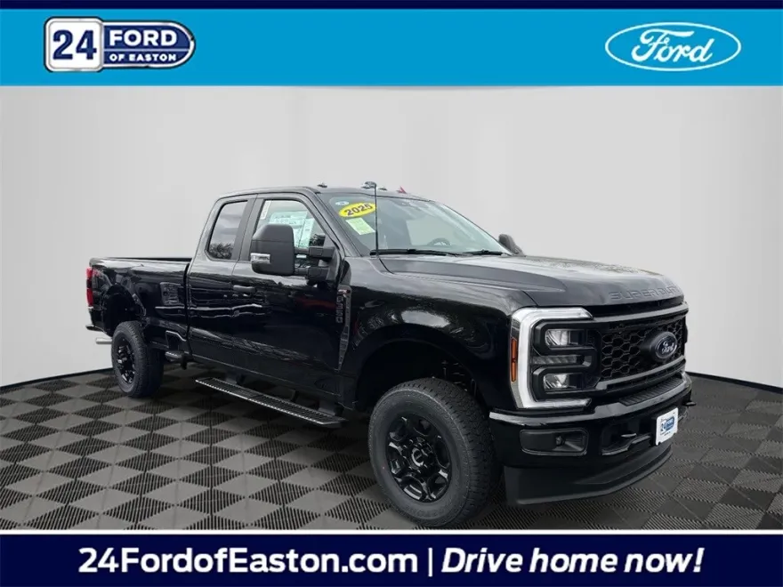 2025 Ford F-350 XL photo 1