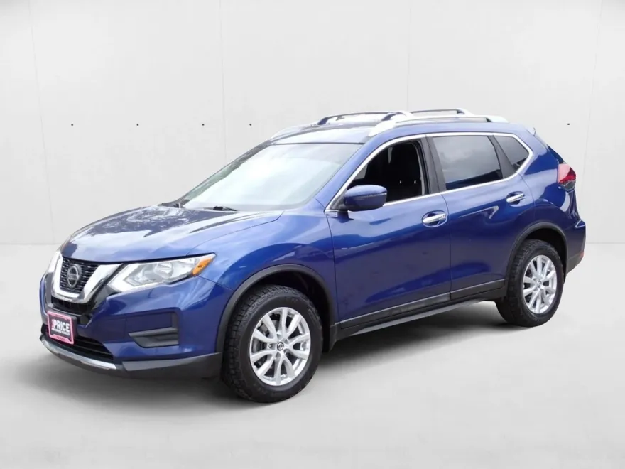 2020 Nissan Rogue SV photo 1