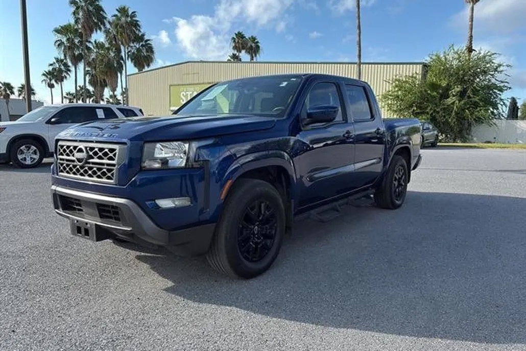 2023 Nissan Frontier SV photo 1