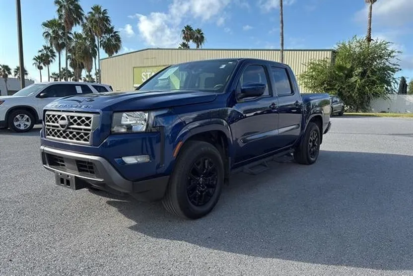 2023 Nissan Frontier SV photo 1