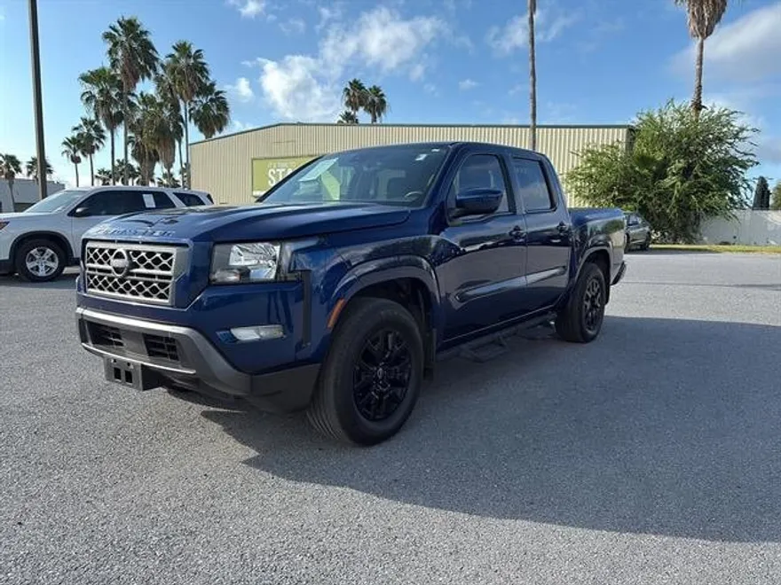 2023 Nissan Frontier SV photo 1